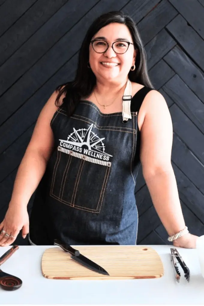 Terri Barrios headshot